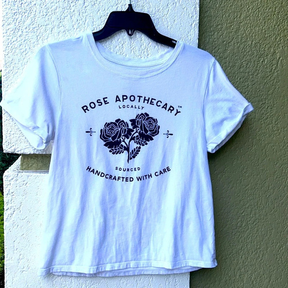 Rose Apothecary t-shirt (Schitt$ Creek) - Picture 1 of 4